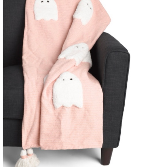 NEW RACHEL ZOE Ghost Throw Blanket Pink Coral NWT - Picture 2 of 3